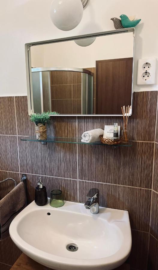 Jazmin Vendeghaz Es 2 Fos Studio Apartman Pogány 외부 사진