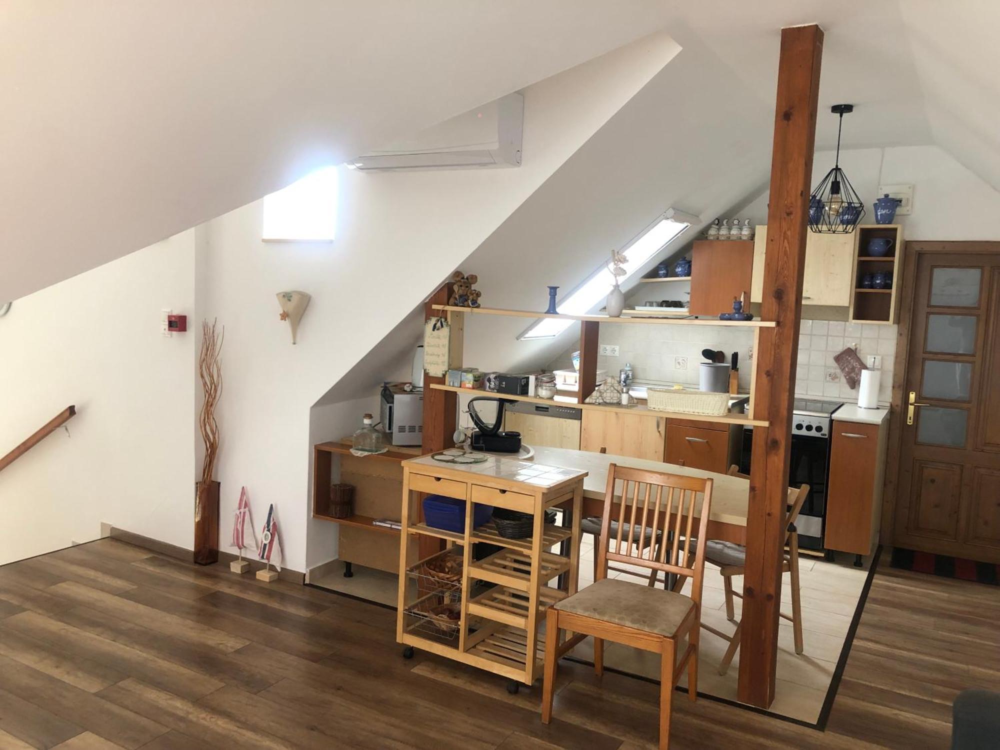 Jazmin Vendeghaz Es 2 Fos Studio Apartman Pogány 외부 사진