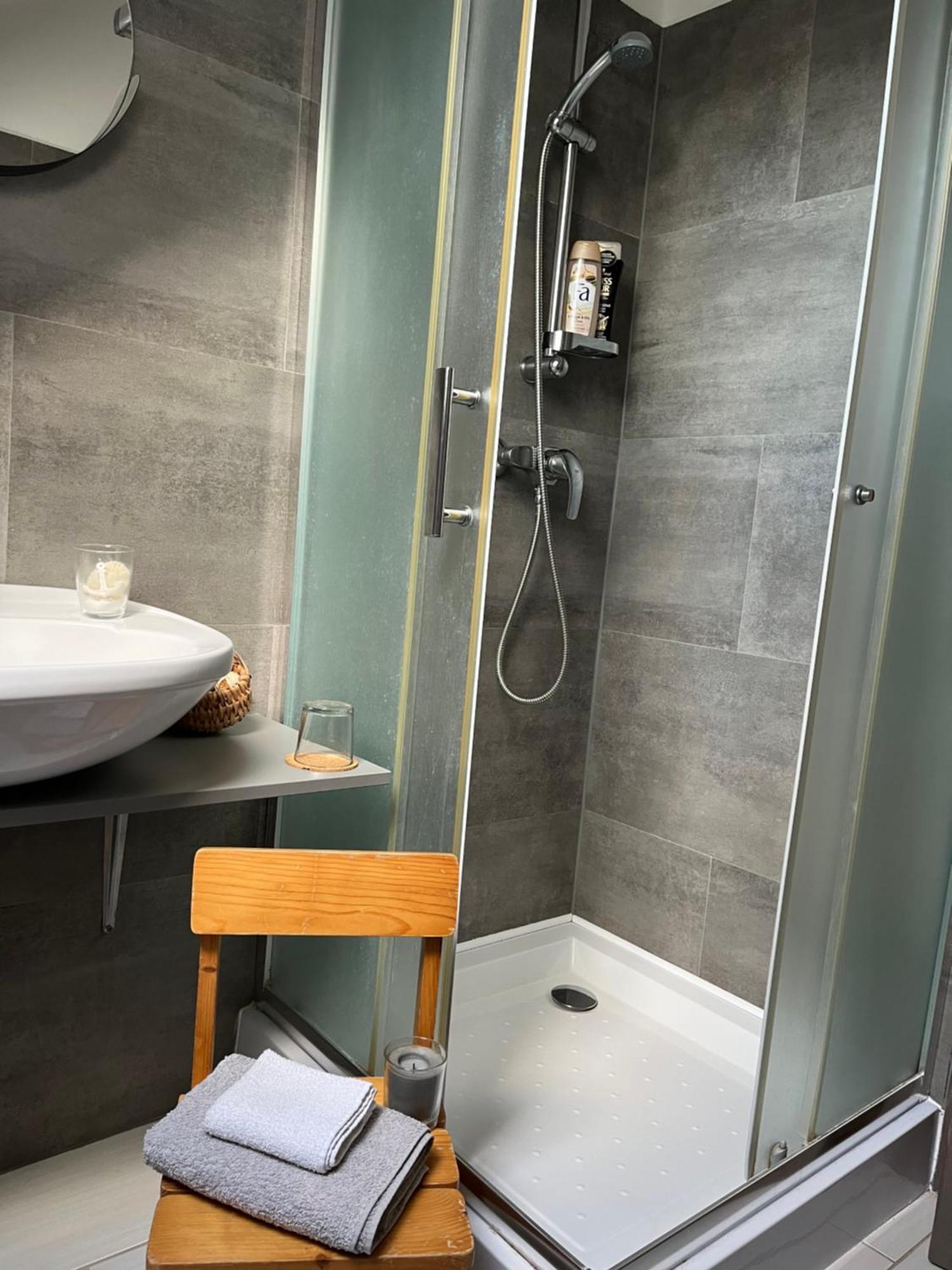 Jazmin Vendeghaz Es 2 Fos Studio Apartman Pogány 외부 사진
